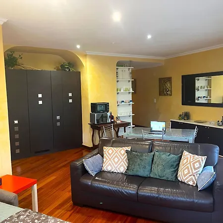 Maison Ausonia - Centre-ville, Proche Mer, Terrasse Menton